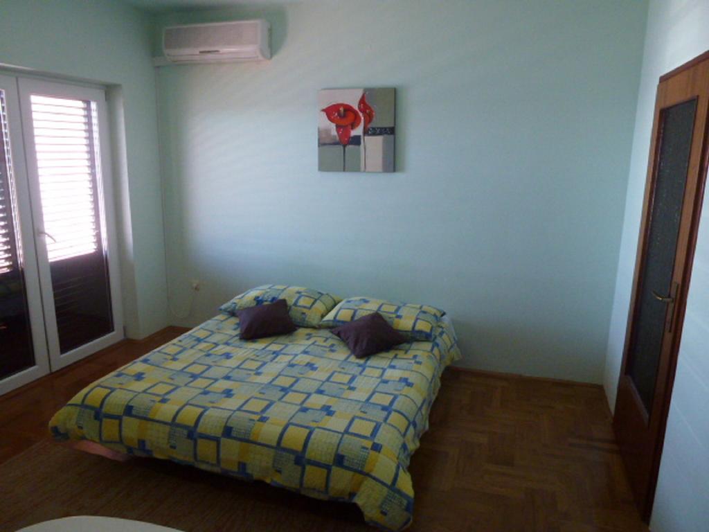 Apartments Jana Primosten Bilik gambar